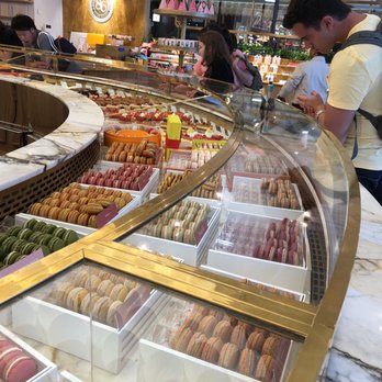 Pierre Hermé - Chocolatiers & Shops Near Me - Paris, 75 Pierre Hermé - Chocolatiers & Shops Near Me - Paris, 75