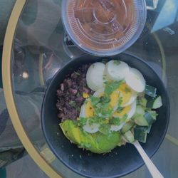 Organic Krush Lifestyle Eatery - Hazelnut iced coffee & a kyo bowl!!