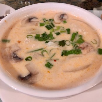 Mee Thai Restaurant - Tom Kha. It looks so simple but very few can pull off this "refreshing" taste. Bravo! - Thai Near Me - Orlando, Florida