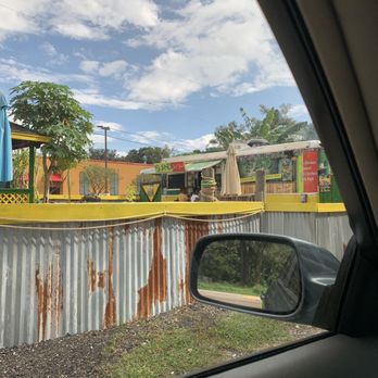 Island Jerk Shack - Front of the restaurant - Caribbean Near Me - Seffner, Florida