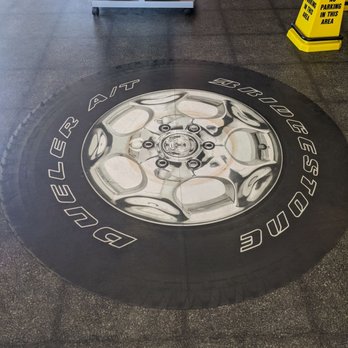 Hibdon Tires Plus - Lobby - Auto Repair Near Me - Owasso, Oklahoma