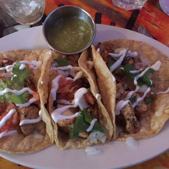 Estrella Negra - Chicken tacos were full of delicious flavored. - Mexican Near Me - Chicago, Illinois