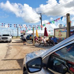 Yole's Tacos and More - Outside seating