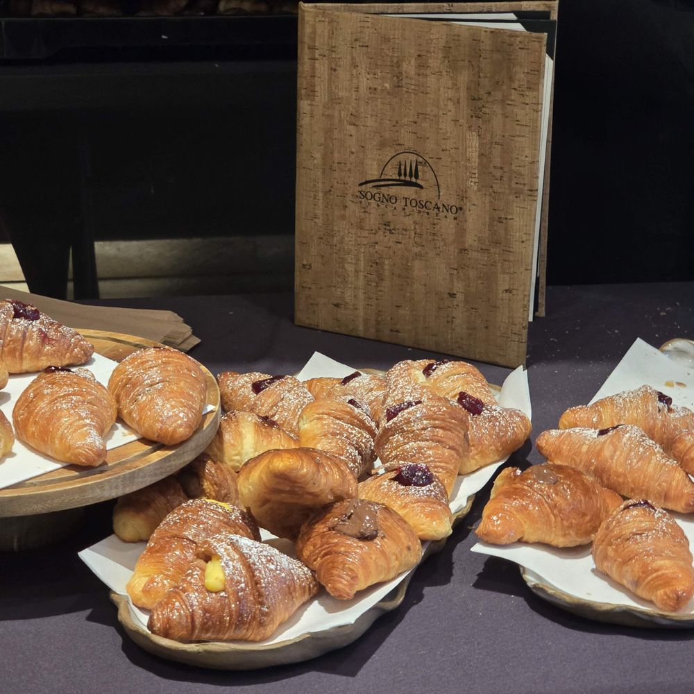 Croissants Croissants