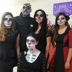 Cecyte BC - Día de muertos en el plantel,concurso de catrinas