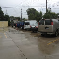 Subway - Extremely small and limited parking lot
