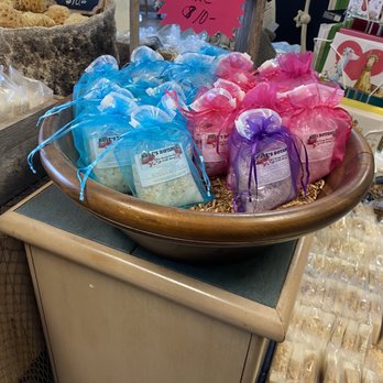 Rose's Botanicals - Cosmetics & Beauty Supply Near Me - Apalachicola, Florida
