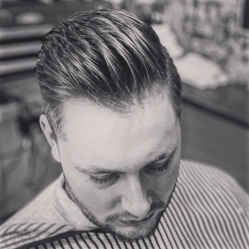Bespoke Cuts Logo