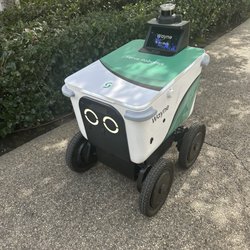 Dongguk University - I've never seen robots deliver