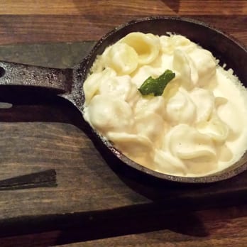 Eureka! - Alfredo mac and cheese! Nom nom nom - American Near Me - Indian Wells, California Eureka! - Alfredo mac and cheese! Nom nom nom - American Near Me - Indian Wells, California