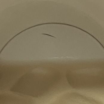 Main Burgers - They forgot my straw no biggie I'll take the lid off and drink it without one . I get to the bottom of my drink and almost threw up ! - American Near Me - Baldwin Park, California