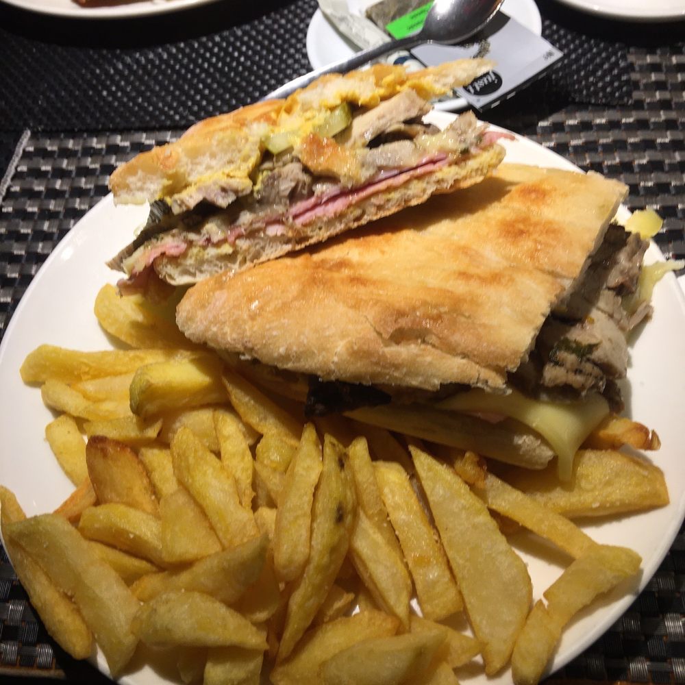 Wow - Cubano sandwich - Tapas Bars Near Me - Barcelona, B Wow - Cubano sandwich - Tapas Bars Near Me - Barcelona, B