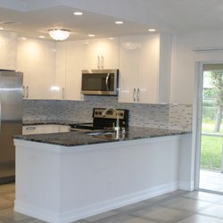 Kitchen & Bath Expo - White Gloss