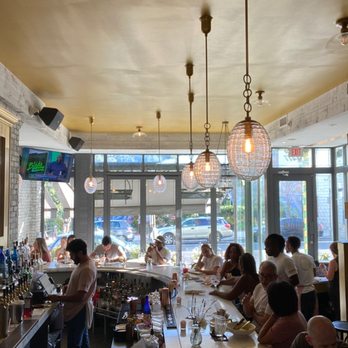Blondie - bar area - Cocktail Bars Near Me - Philadelphia, Pennsylvania Blondie - bar area - Cocktail Bars Near Me - Philadelphia, Pennsylvania