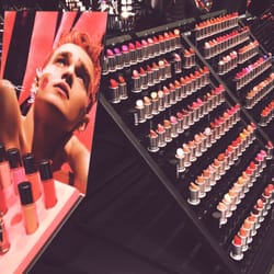 MAC Cosmetics - Regenbogen für die Lippen.