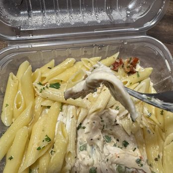 Wildflower - Chicken penne Alfredo - Sandwiches Near Me - Sedona, Arizona Wildflower - Chicken penne Alfredo - Sandwiches Near Me - Sedona, Arizona