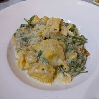 Taverna - Fiocchi alla gorgonzola - Italian Near Me - Austin, Texas Taverna - Fiocchi alla gorgonzola - Italian Near Me - Austin, Texas