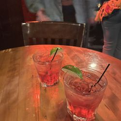 Zeno's - Vodka cran