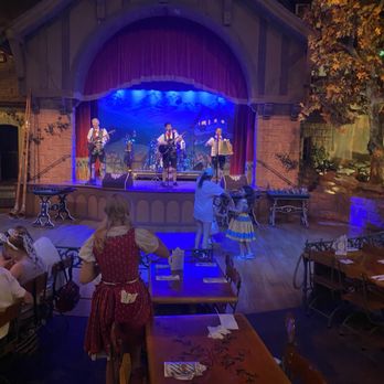 Biergarten Restaurant - Band performance - German Near Me - Lake Buena Vista, Florida Biergarten Restaurant - Band performance - German Near Me - Lake Buena Vista, Florida