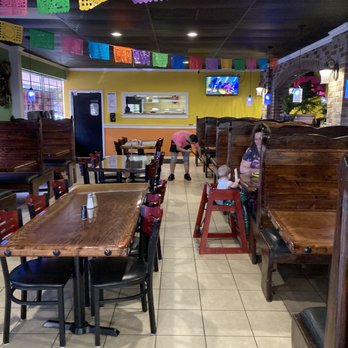 Fajitas Mexican Restaurent - Inside view. We came for a late lunch.  About 2:00pm. - New Mexican Cuisine Near Me - DeFuniak Springs, Florida