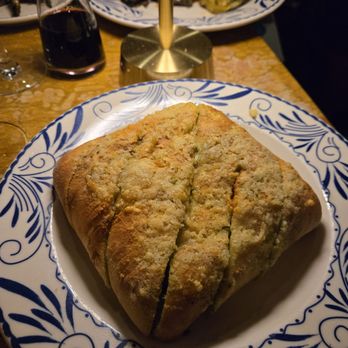 Cafe Fiorello - Garlic bread - Italian Near Me - New York, New York Cafe Fiorello - Garlic bread - Italian Near Me - New York, New York