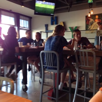 Little Stack Haystack Burgers - Nice dining room - Burgers Near Me - Richardson, Texas