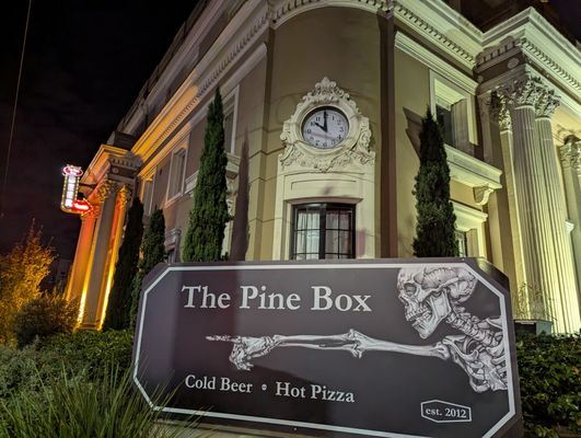 Pine Box by null