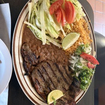 Husky Boy Restaurant - Beautiful steak melts in your mouth 10/10 - Burgers Near Me - Santa Ana, California Husky Boy Restaurant - Beautiful steak melts in your mouth 10/10 - Burgers Near Me - Santa Ana, California
