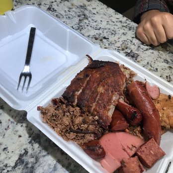 Leon's Smoke Shack BBQ - Barbeque Near Me - Tulsa, Oklahoma