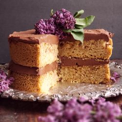Beeside Cottage Cakery - Gluten-free, dairy-free, refined sugar-free custom cake
