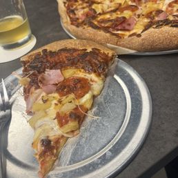 A slice of delish pizza! A slice of delish pizza!