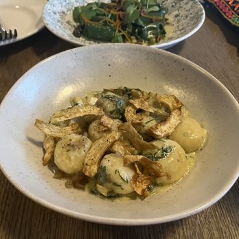 etta - Bucktown - ricotta pillows - Pizza Near Me - Chicago, Illinois
