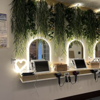 Lavender Head Spa - Tress Treat Head Spa
75 E Tallmadge Ave

Akron, OH 44310 - Day Spas Near Me - Akron, Ohio