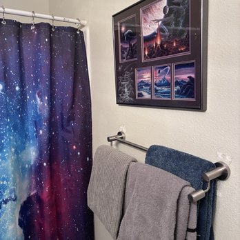 Any's Cleaner Services - Bathroom, no dust, everything folded so nicely, makes me feel like I'm at a resort! - Home Cleaning Near Me