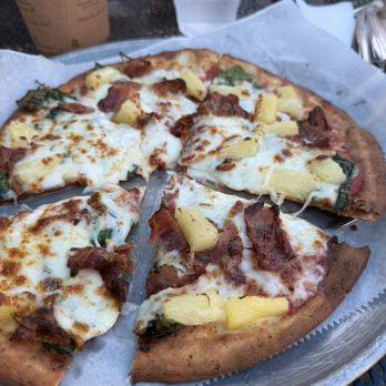Hidden Julles - Gluten Gluten-Free Pizza 6 Slices, 10" - Coffee & Tea Near Me - Haymarket, Virginia Hidden Julles - Gluten Gluten-Free Pizza 6 Slices, 10" - Coffee & Tea Near Me - Haymarket, Virginia