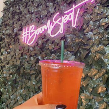 Boom Spot - Peach Bellini Lit Tea - Juice Bars & Smoothies Near Me - La Puente, California