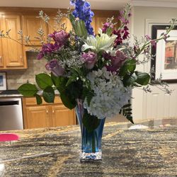 Bonnie's Florist & Greenhouse