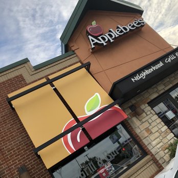 Applebee's Grill + Bar - Storefront - Sports Bars Near Me - Birch Run, Michigan