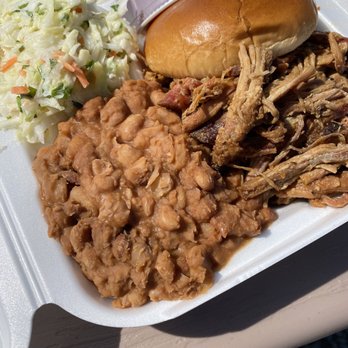 D&K BBQ - Food Trucks Near Me - Forks, Washington