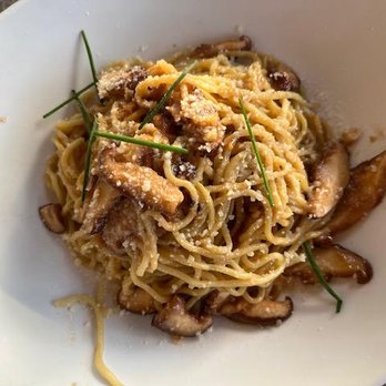 Yard House - Shiitake Garlic Noodles - Bars Near Me - Glendale, Arizona Yard House - Shiitake Garlic Noodles - Bars Near Me - Glendale, Arizona