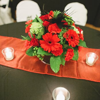 Ravenna Bloom - Photo by Reema Alzaben Photography - Florists Near Me - Seattle, Washington Ravenna Bloom - Photo by Reema Alzaben Photography - Florists Near Me - Seattle, Washington