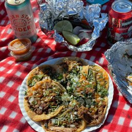 Carne asada and carnitas tacos