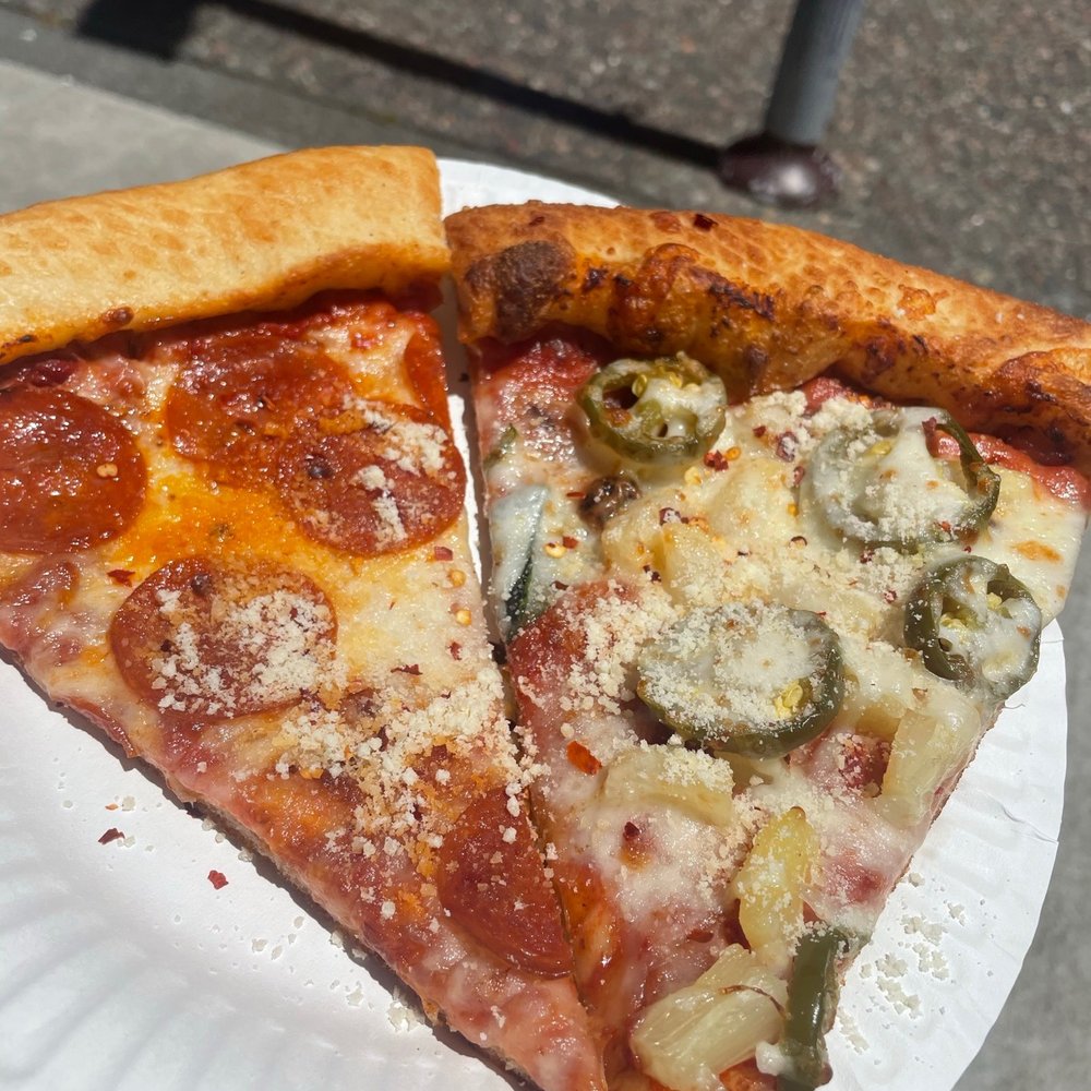 Pepperoni and jalapeño pineapple
