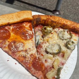 Pepperoni and jalapeño pineapple