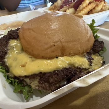 Cow & Cheese - Burgers Near Me - Maitland, Florida