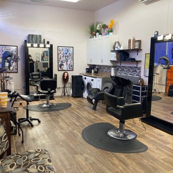 Salon Aimee - Hair Salons Near Me - Honolulu, Hawaii Salon Aimee - Hair Salons Near Me - Honolulu, Hawaii
