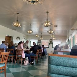 Rosa's Family Restaurant - Very clean, bright and spacious. Could use some updated decor. Here on a Sunday, looks like the post-church crowd.