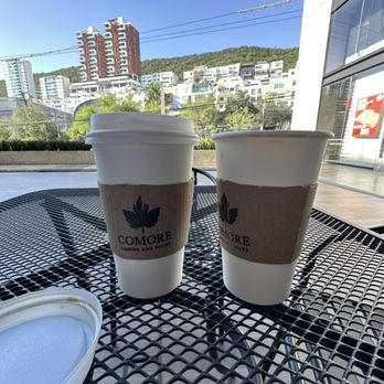 Comore Coffee & Books - Outside seating in the morning. - Coffee & Tea Near Me - Monterrey, NLE