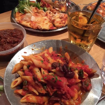 Papadino's Katoomba - Pizza and penne puttanesca - Italian Near Me - Katoomba, NSW