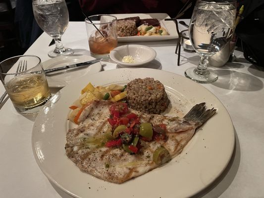 Pirogue Grille by null